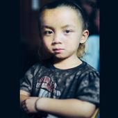 Con mắ